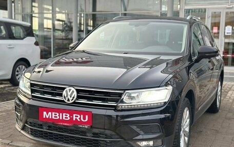 Volkswagen Tiguan II, 2018 год, 2 275 000 рублей, 2 фотография