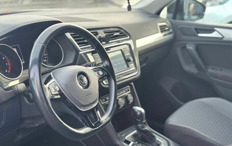 Volkswagen Tiguan II, 2018 год, 2 275 000 рублей, 10 фотография