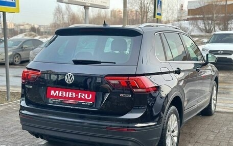 Volkswagen Tiguan II, 2018 год, 2 275 000 рублей, 5 фотография