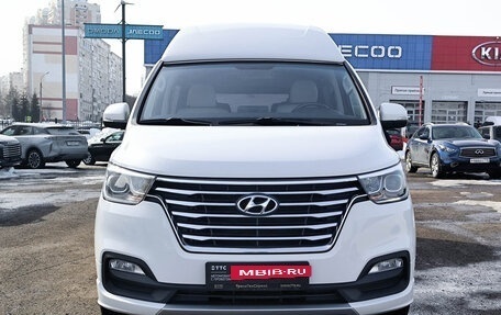 Hyundai Grand Starex Grand Starex I рестайлинг 2, 2019 год, 3 899 000 рублей, 6 фотография