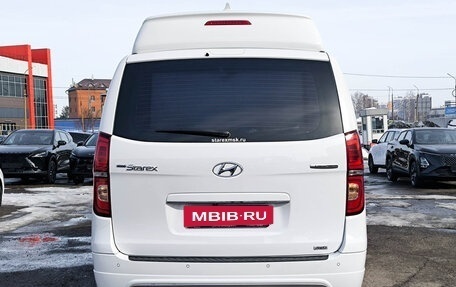 Hyundai Grand Starex Grand Starex I рестайлинг 2, 2019 год, 3 899 000 рублей, 10 фотография