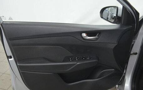Hyundai Solaris II рестайлинг, 2018 год, 1 070 000 рублей, 15 фотография