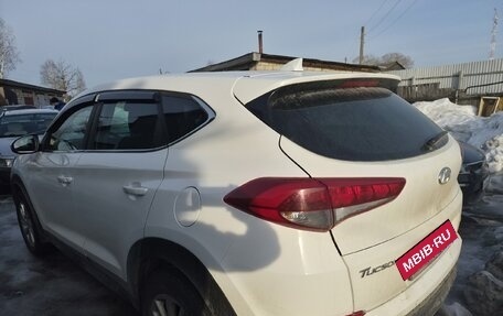 Hyundai Tucson III, 2017 год, 1 500 000 рублей, 3 фотография