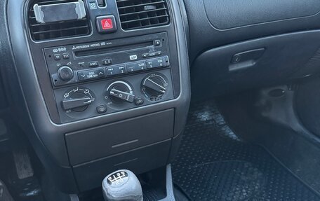 Mitsubishi Carisma I, 2003 год, 500 000 рублей, 11 фотография