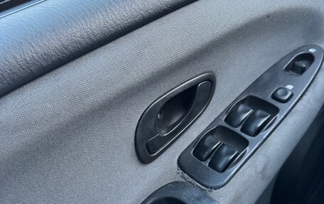 Mitsubishi Carisma I, 2003 год, 500 000 рублей, 14 фотография