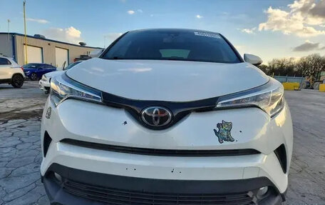 Toyota C-HR I рестайлинг, 2019 год, 5 010 000 рублей, 3 фотография