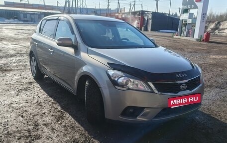 KIA cee'd I рестайлинг, 2011 год, 600 000 рублей, 2 фотография