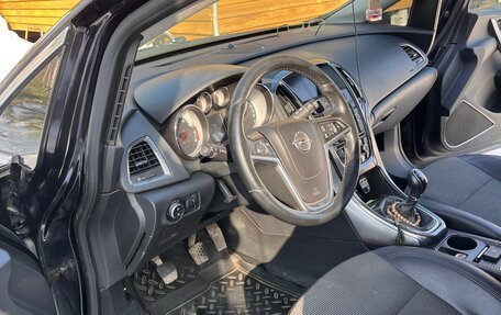 Opel Astra J, 2011 год, 660 000 рублей, 5 фотография