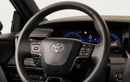 Toyota Camry, 2024 год, 4 250 000 рублей, 10 фотография