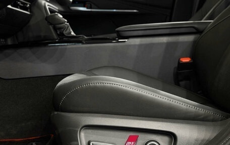 Toyota Camry, 2024 год, 4 250 000 рублей, 18 фотография