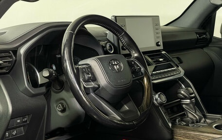 Toyota Land Cruiser, 2021 год, 8 497 000 рублей, 13 фотография