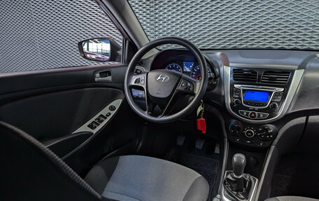 Hyundai Solaris II рестайлинг, 2011 год, 900 000 рублей, 15 фотография