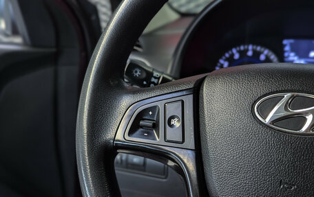 Hyundai Solaris II рестайлинг, 2011 год, 900 000 рублей, 21 фотография