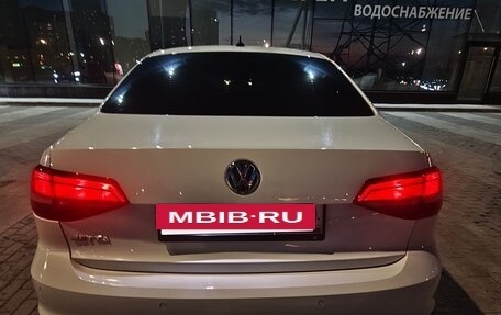 Volkswagen Jetta VI, 2016 год, 1 350 000 рублей, 10 фотография