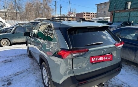 Toyota RAV4, 2021 год, 3 700 000 рублей, 16 фотография