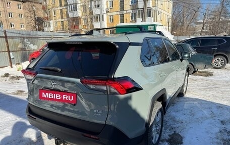 Toyota RAV4, 2021 год, 3 700 000 рублей, 15 фотография