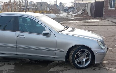 Mercedes-Benz C-Класс, 2002 год, 750 000 рублей, 2 фотография