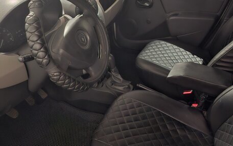 Renault Logan I, 2014 год, 400 000 рублей, 8 фотография