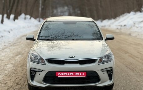 KIA Rio IV, 2018 год, 1 040 000 рублей, 2 фотография