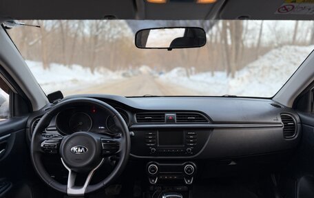 KIA Rio IV, 2018 год, 1 040 000 рублей, 10 фотография