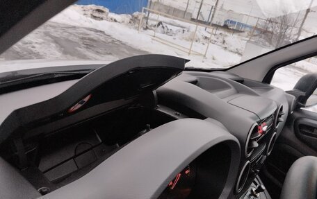 Peugeot Partner II рестайлинг 2, 2012 год, 810 000 рублей, 10 фотография