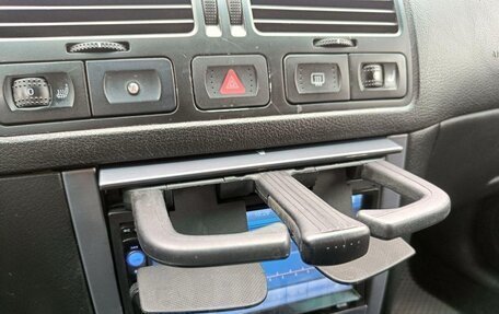 Volkswagen Bora, 2004 год, 600 000 рублей, 6 фотография