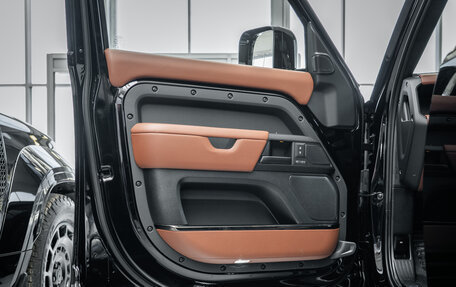 Land Rover Defender II, 2026 год, 29 000 000 рублей, 15 фотография