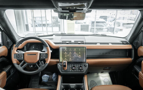 Land Rover Defender II, 2026 год, 29 000 000 рублей, 16 фотография