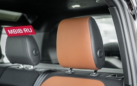 Land Rover Defender II, 2026 год, 29 000 000 рублей, 24 фотография