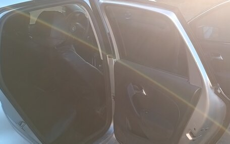 Volkswagen Polo VI (EU Market), 2010 год, 500 000 рублей, 14 фотография