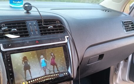 Volkswagen Polo VI (EU Market), 2010 год, 500 000 рублей, 6 фотография