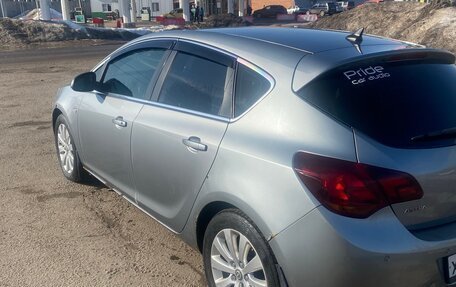 Opel Astra J, 2010 год, 675 000 рублей, 3 фотография