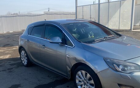 Opel Astra J, 2010 год, 675 000 рублей, 4 фотография