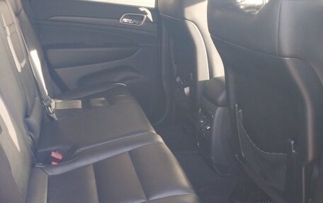 Jeep Grand Cherokee, 2016 год, 2 950 000 рублей, 4 фотография