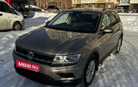 Volkswagen Tiguan II, 2019 год, 2 050 000 рублей, 4 фотография