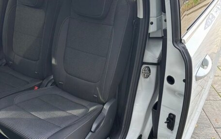 Volkswagen Sharan II, 2017 год, 1 950 000 рублей, 20 фотография