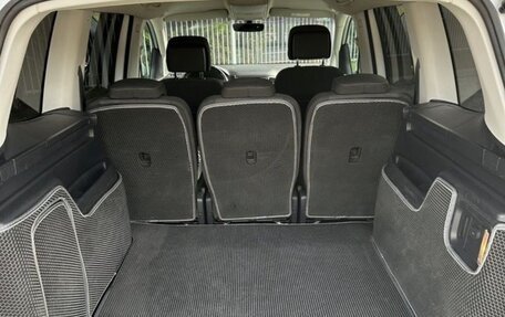 Volkswagen Sharan II, 2017 год, 1 950 000 рублей, 23 фотография