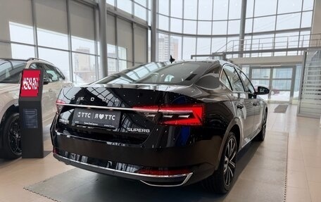 Skoda Superb III рестайлинг, 2025 год, 3 250 000 рублей, 4 фотография