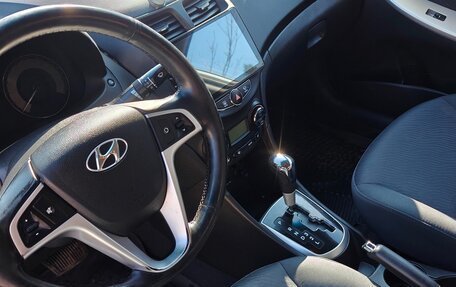 Hyundai Solaris II рестайлинг, 2013 год, 830 000 рублей, 8 фотография