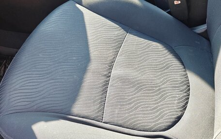 Hyundai Solaris II рестайлинг, 2013 год, 830 000 рублей, 11 фотография