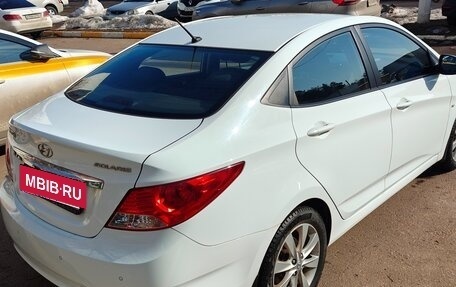 Hyundai Solaris II рестайлинг, 2013 год, 830 000 рублей, 5 фотография