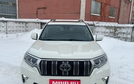 Toyota Land Cruiser Prado 150 рестайлинг 2, 2017 год, 3 899 000 рублей, 2 фотография