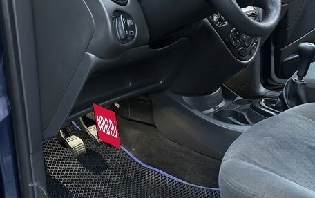 Ford Focus IV, 2004 год, 300 000 рублей, 36 фотография