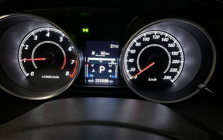 Mitsubishi Outlander III рестайлинг 3, 2012 год, 870 000 рублей, 25 фотография