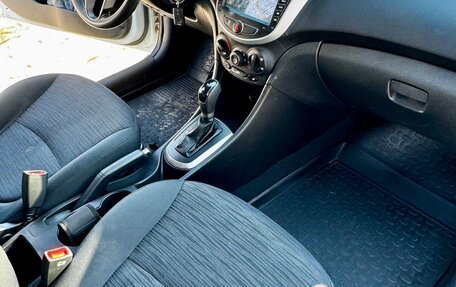 Hyundai Solaris II рестайлинг, 2014 год, 730 000 рублей, 9 фотография