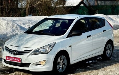 Hyundai Solaris II рестайлинг, 2014 год, 730 000 рублей, 2 фотография