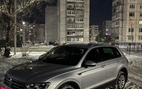 Volkswagen Tiguan II, 2017 год, 1 900 000 рублей, 3 фотография