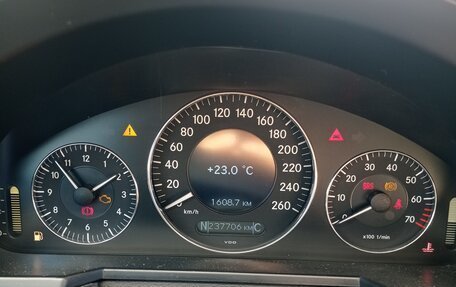 Mercedes-Benz E-Класс, 2006 год, 2 000 000 рублей, 2 фотография