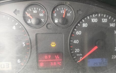 Volkswagen Caravelle T5, 2008 год, 1 250 000 рублей, 8 фотография