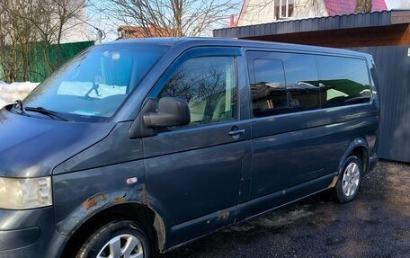 Volkswagen Caravelle T5, 2008 год, 1 250 000 рублей, 2 фотография